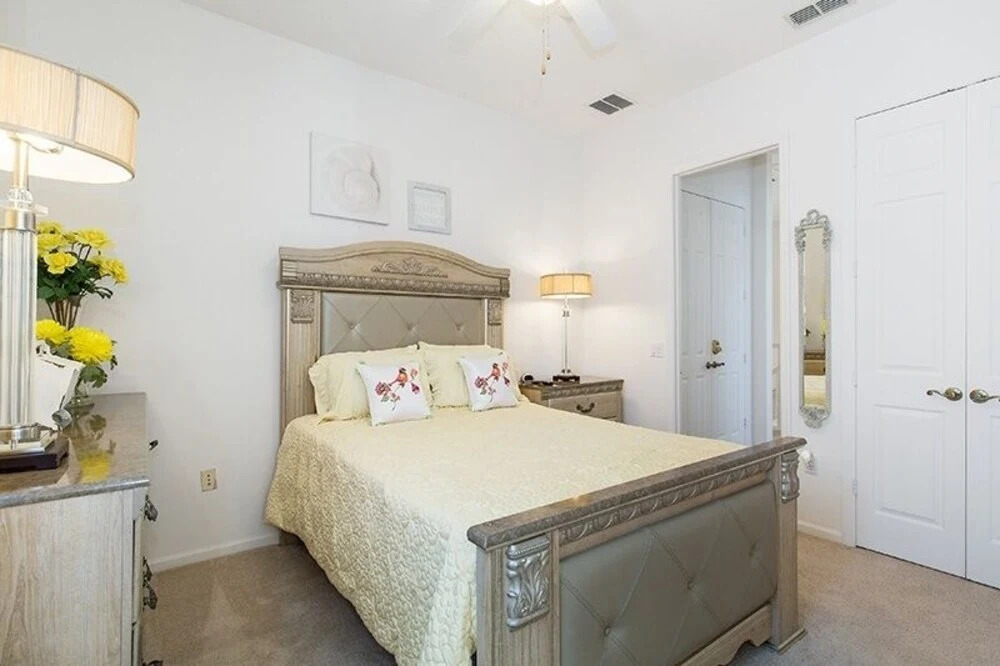 Rvh_295r Sparkling Oasis 4 Bedroom Home
