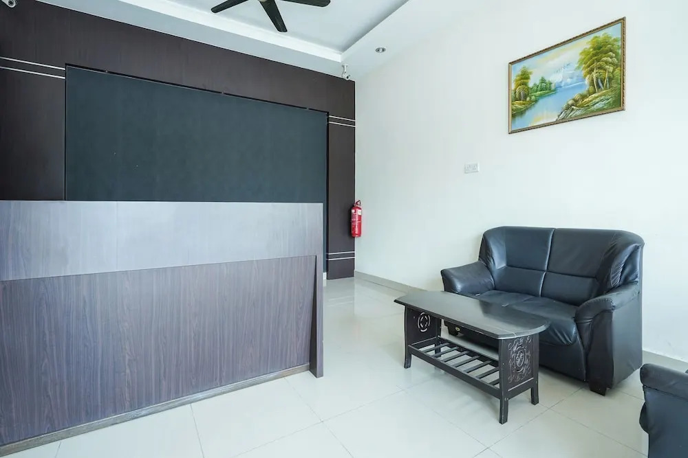 Dancenter Near Petronas Kampung Koh, Jj Hotel