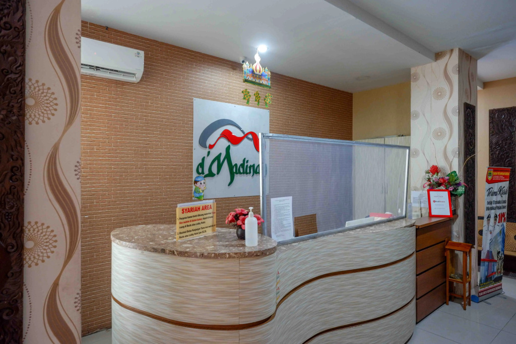 RedDoorz Plus Syariah near Laweyan Solo