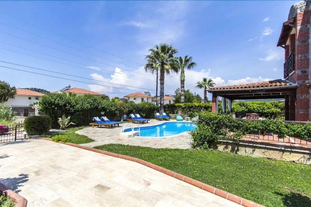 Villa Daisy by Villamnet