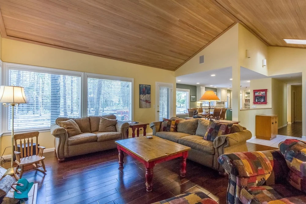 Tan Oak 29