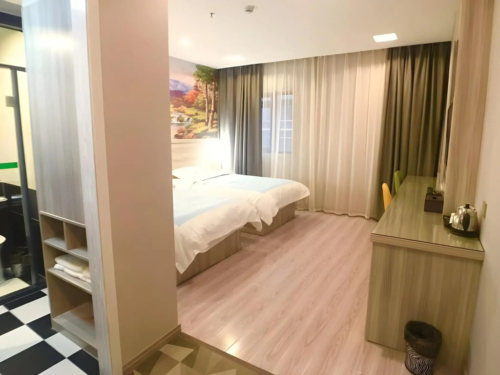 Shell Nanjing Yuhuatai District  Meishan Town Wanghai Pedestrian Street Hotel