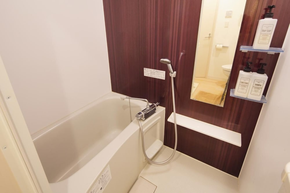 Asakusa Hotel 302