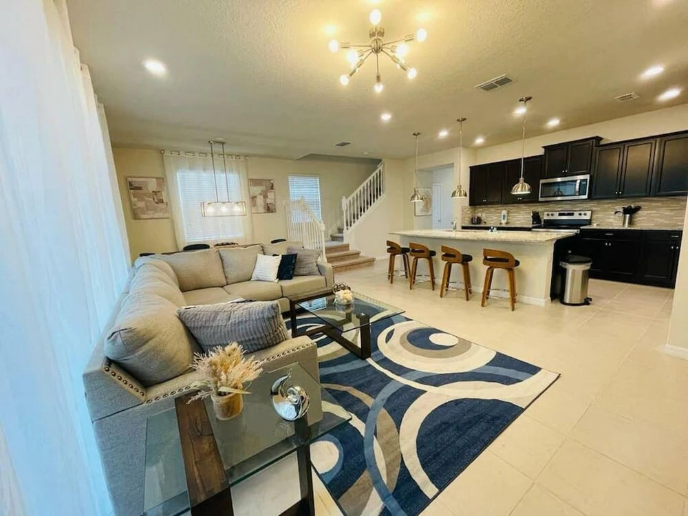 706 BRAND NEW near Disney