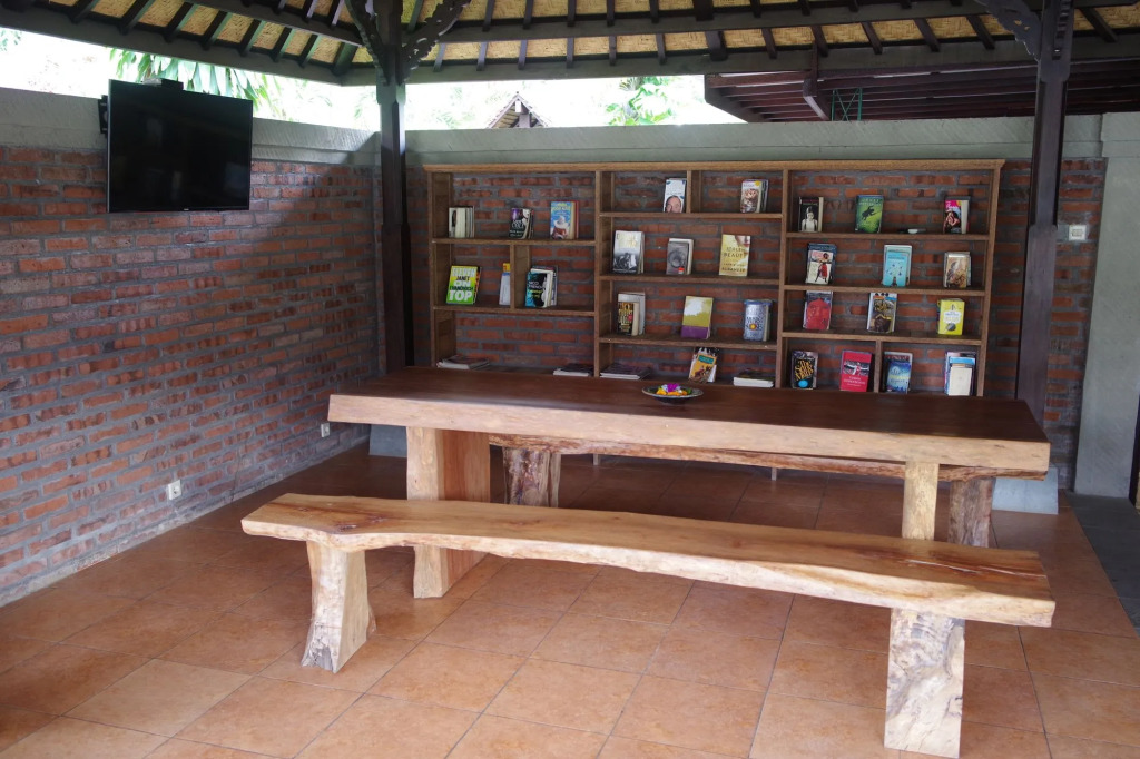 Tirta Sari Bungalow