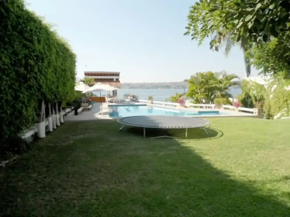 Hermosa Villa en Teques