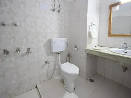 Sarthak Resort by OYO Rooms
