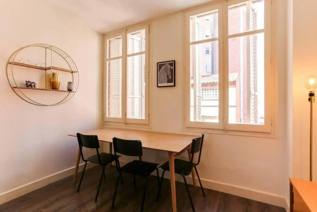 Stylish 2 Bdr apartment in Trendy Gracia