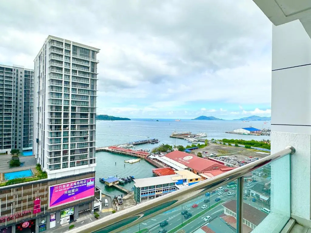 M Centro City Centre @ Gaya Street by Sunset Seaview Vacation Condos