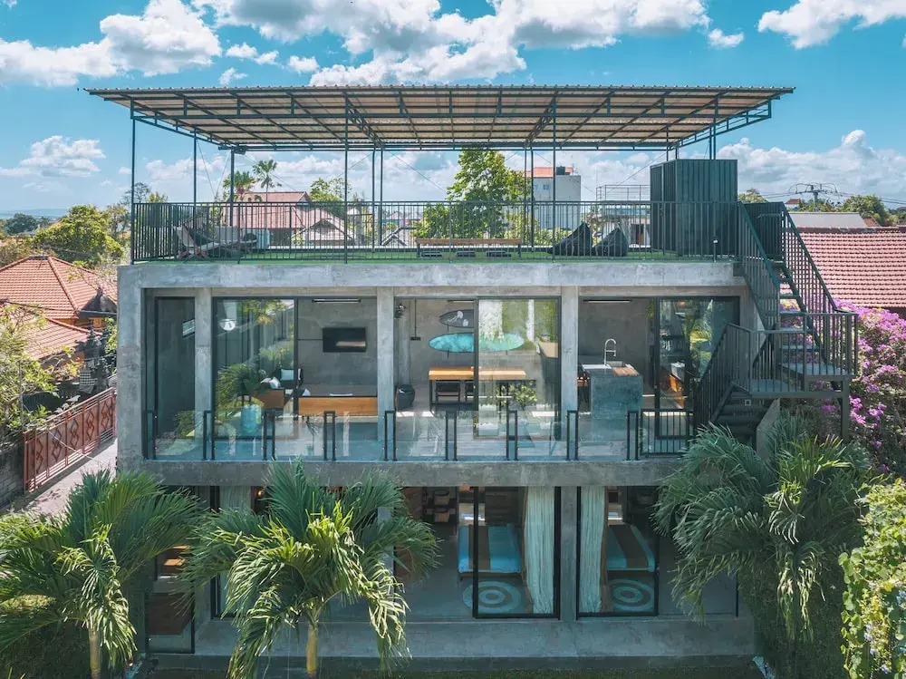 Villa Konkrete - Tropical 3BR