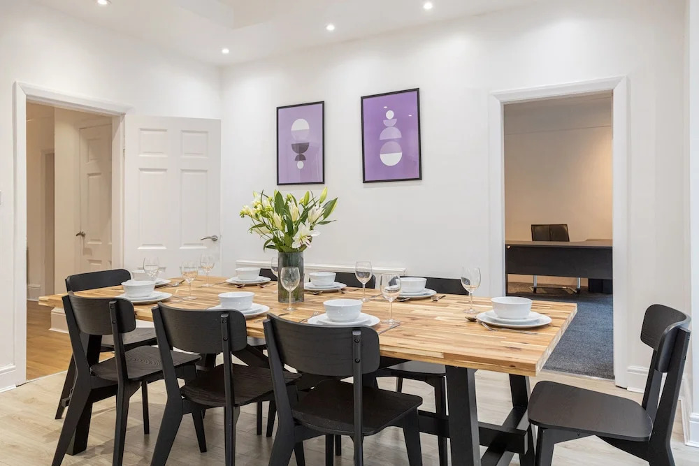 Pillo Rooms - 4BR House near Heaton Park