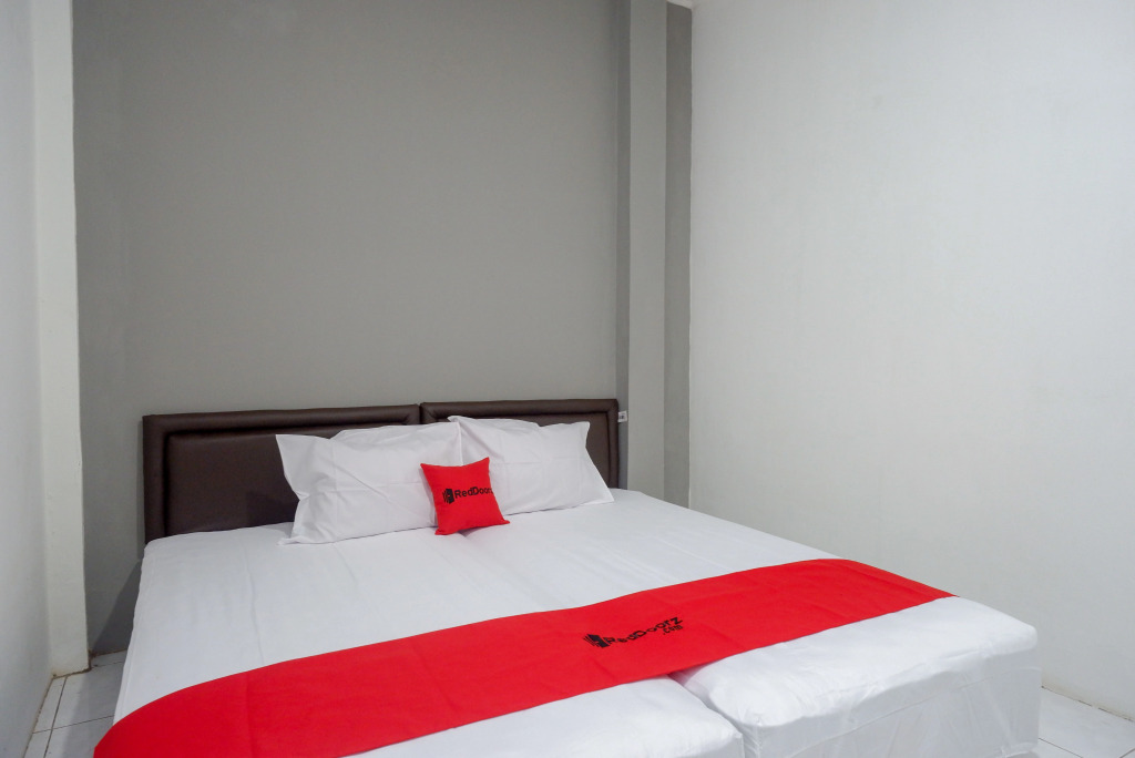 RedDoorz near Universitas PGRI Semarang