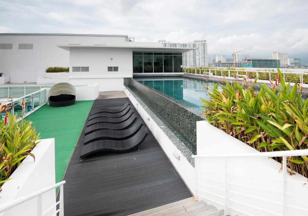 Maritime Suites by Comfy