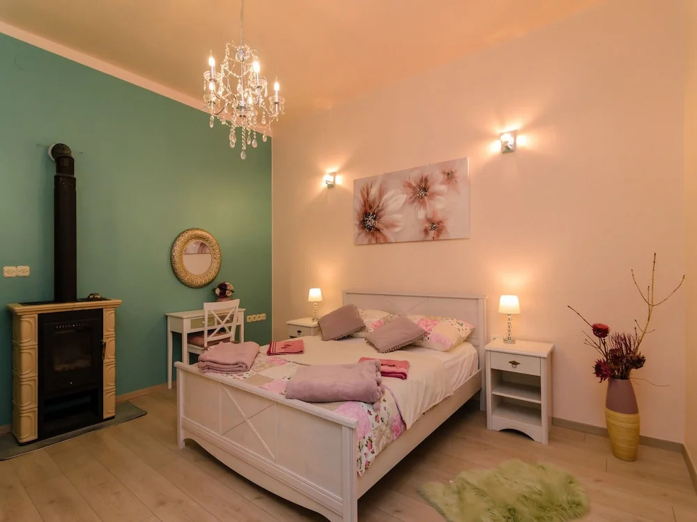 Apartment Smaragd Rose Near the Center of Zadar