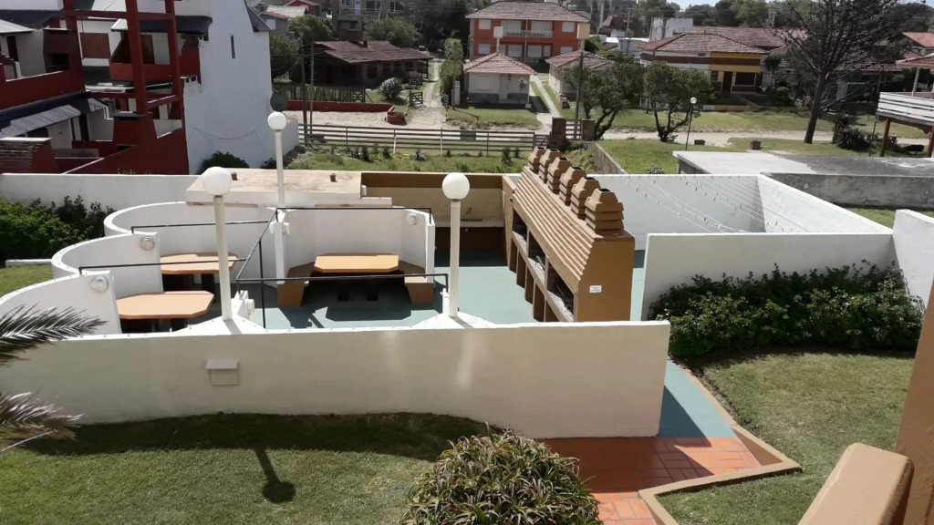 Arpon 9 - 5C - Frente al mar 2 dorm. cochera privada