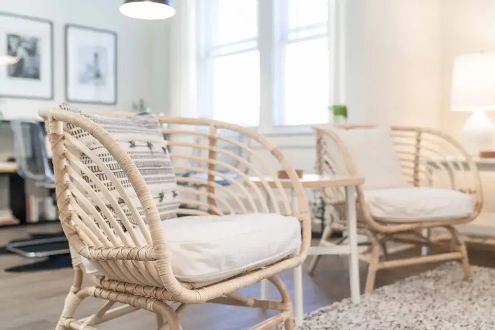 800 Furnished Apartments