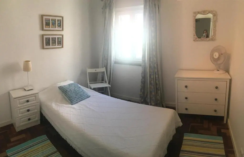 3 Bedroom Town House - Historic Centre of Cascais. 100 mts from the beach and centre of Cascais