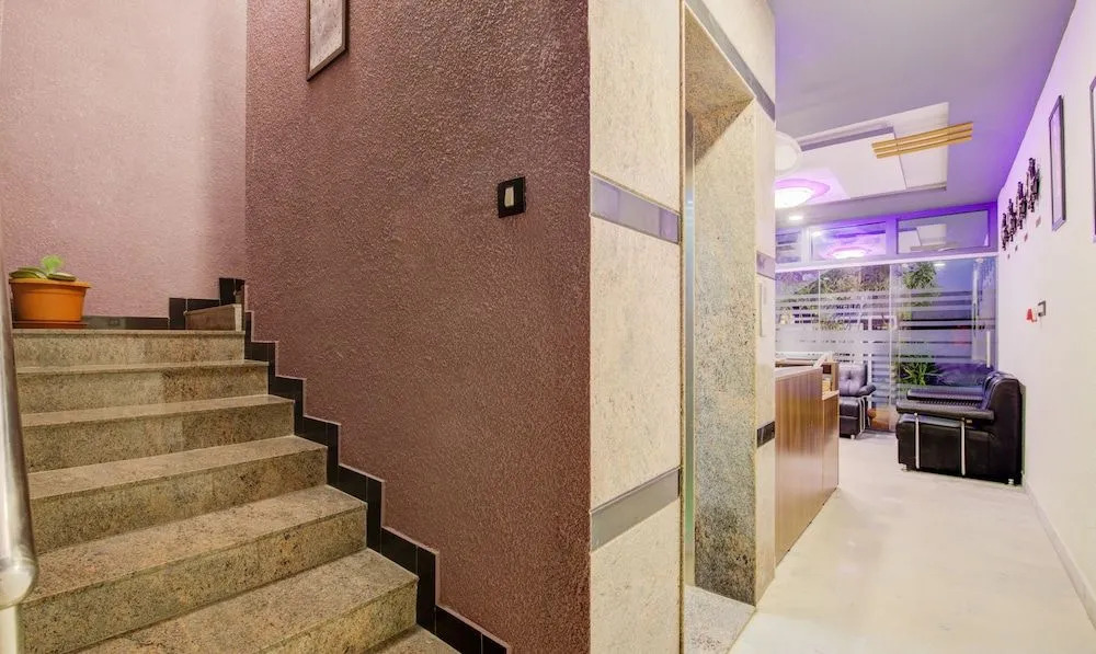 Treebo Trend Saffron Suites