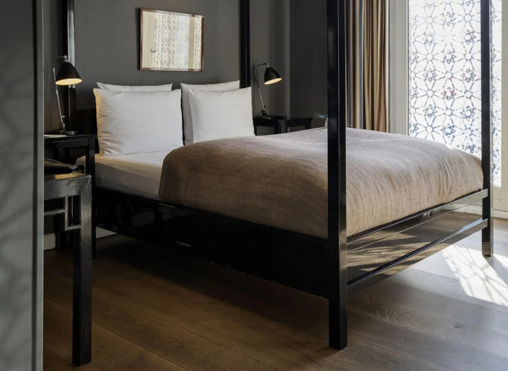 Nimb Hotel