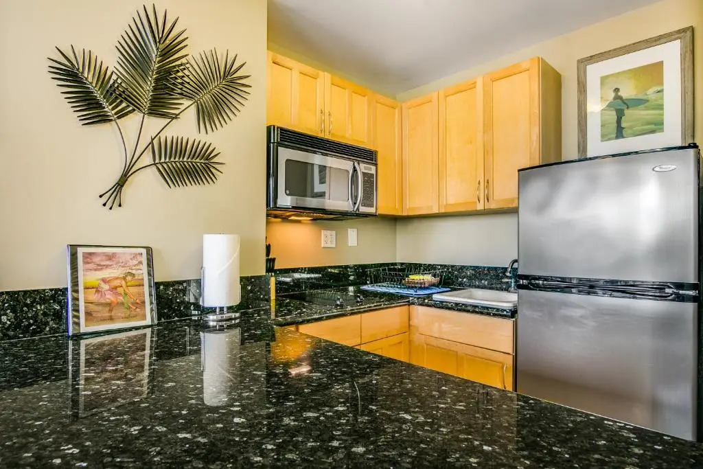 @ Marbella Lane Mountain View Studio, steps from Wakiki Beach