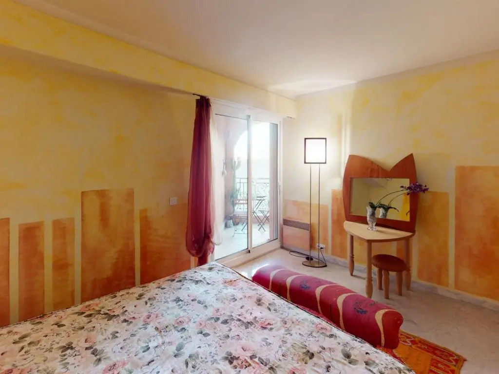 Appartement Menton, 2 pièces, 4 personnes - FR-1-196-284