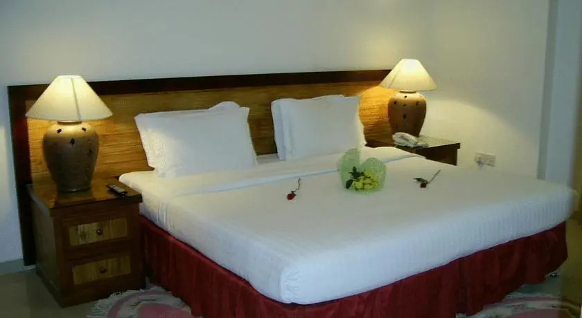 Golden Crown Hotel Apartment