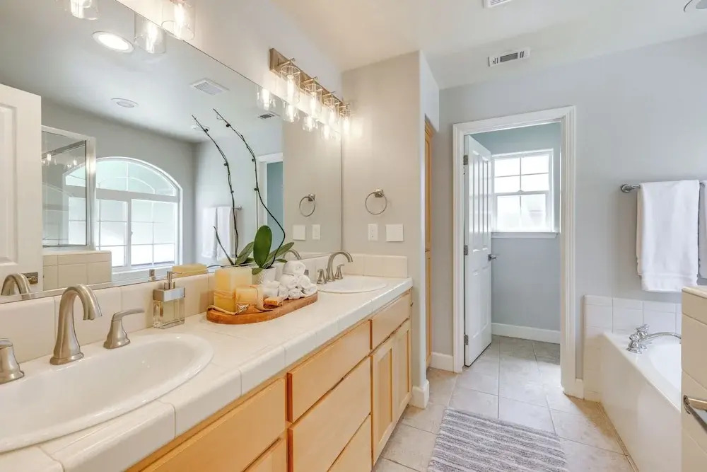 Atascadero Home: Hot Tub, Backyard Oasis