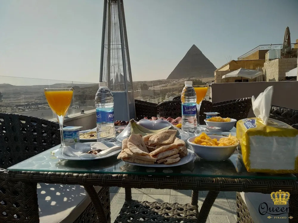 SEVEN PYRAMIDS VIEW Inn