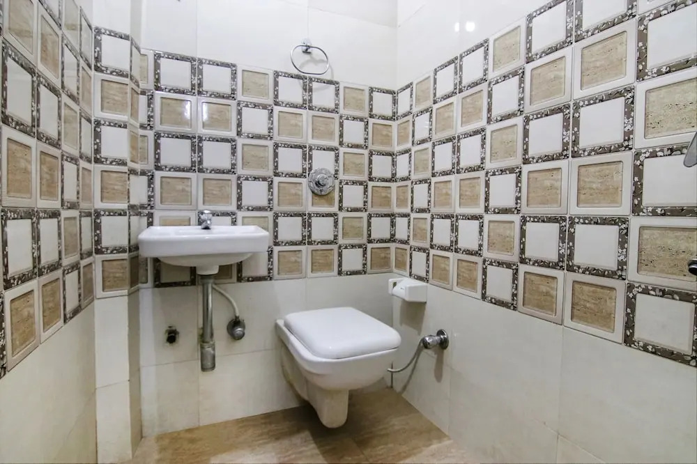 FabHotel Surya Palace 2
