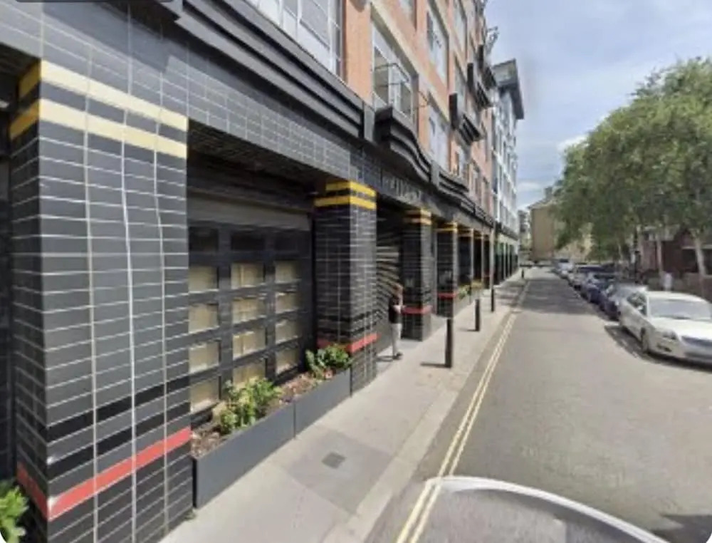 Spacious 3-bed Apartment in Central London