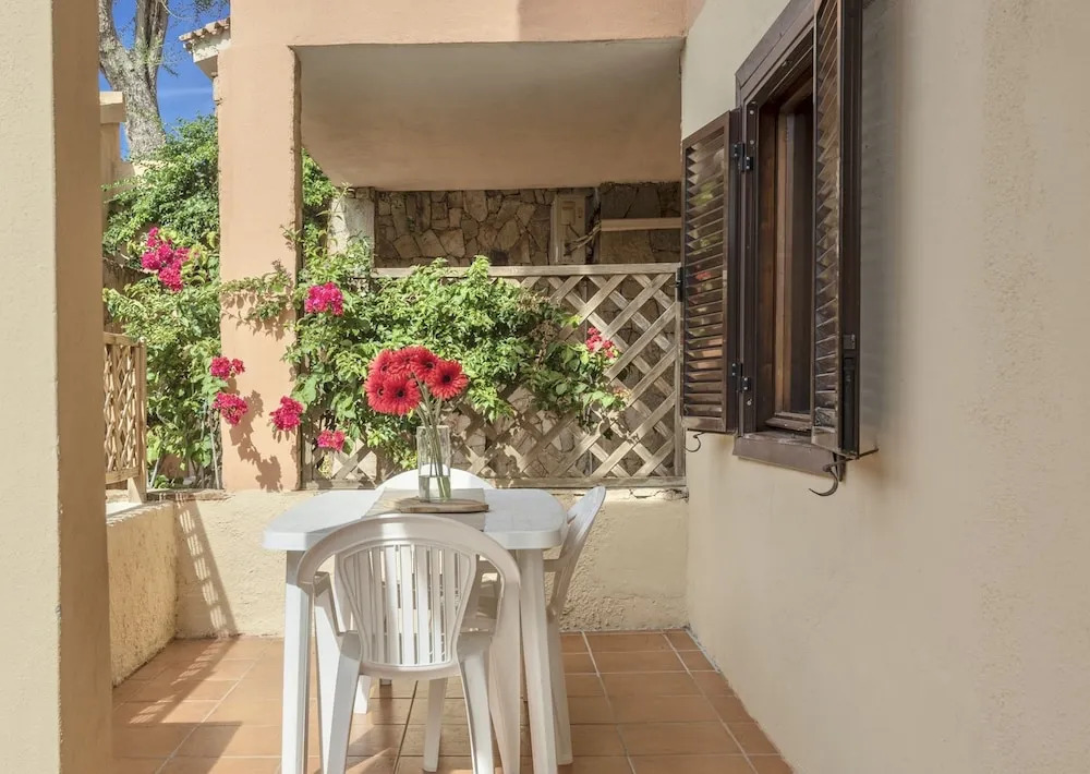 Residence a Marinella a 450 mt dal mare