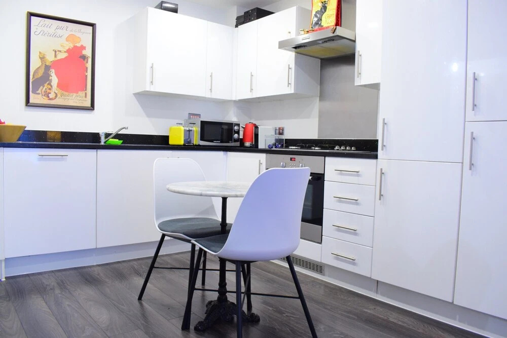 Flat With Balcony In Camden Town