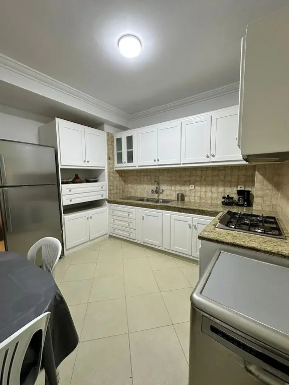 SHRTSTAYS Guesthouse