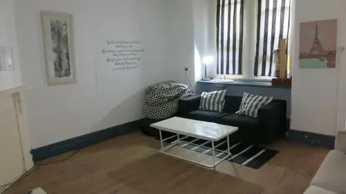 Kanga House Backpackers