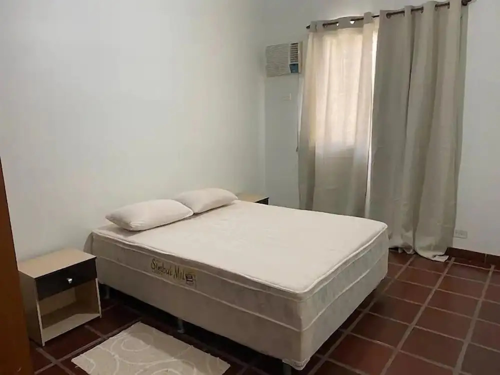 Apto na Enseada a 50 metros da praia
