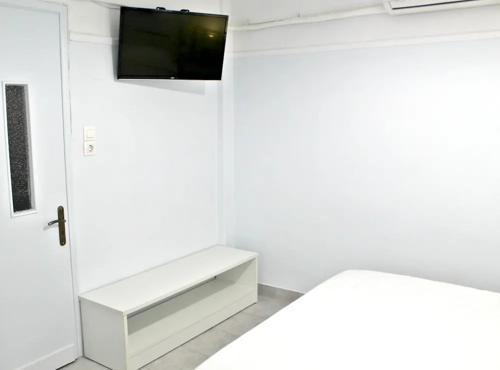IPELHOME - Plaka Boutique Apartments