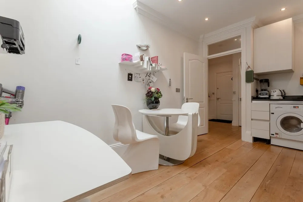 Modern 1 Bedroom Flat in Highbury