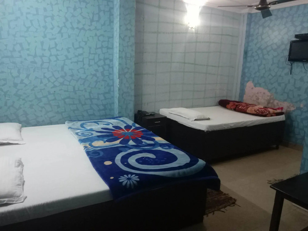Delhi Inn