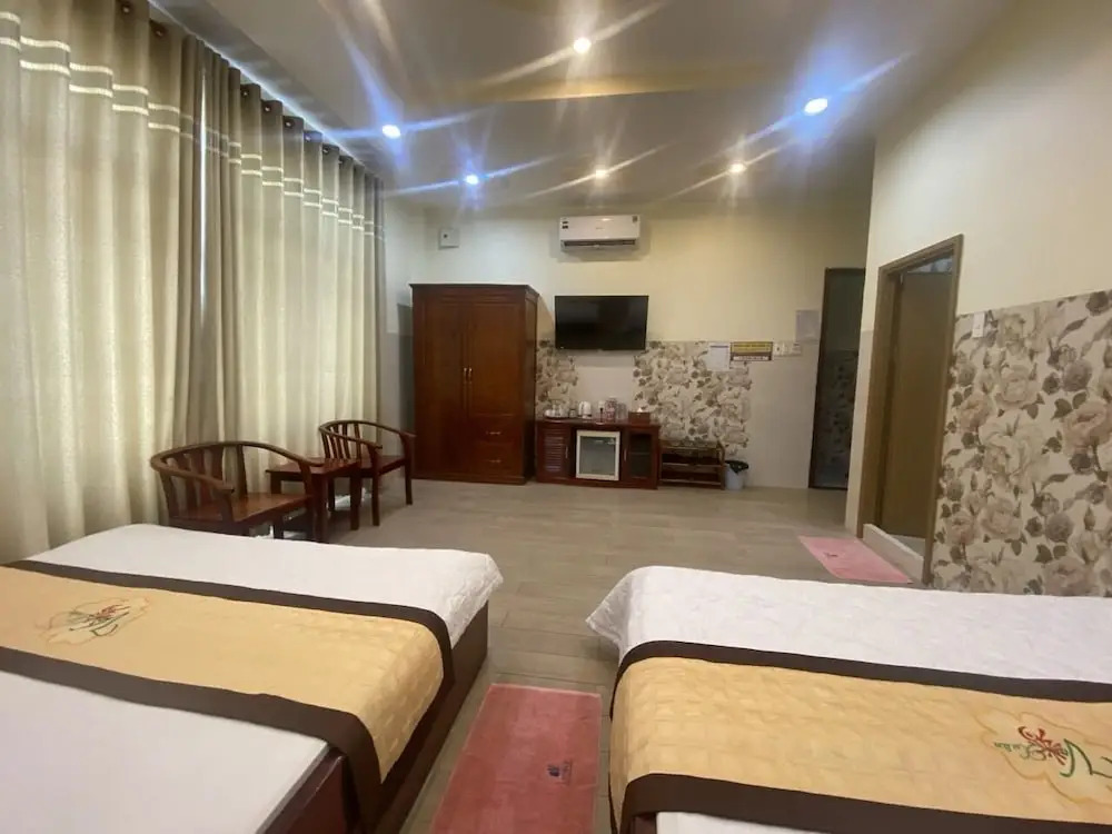Hotel Van Xuan 79