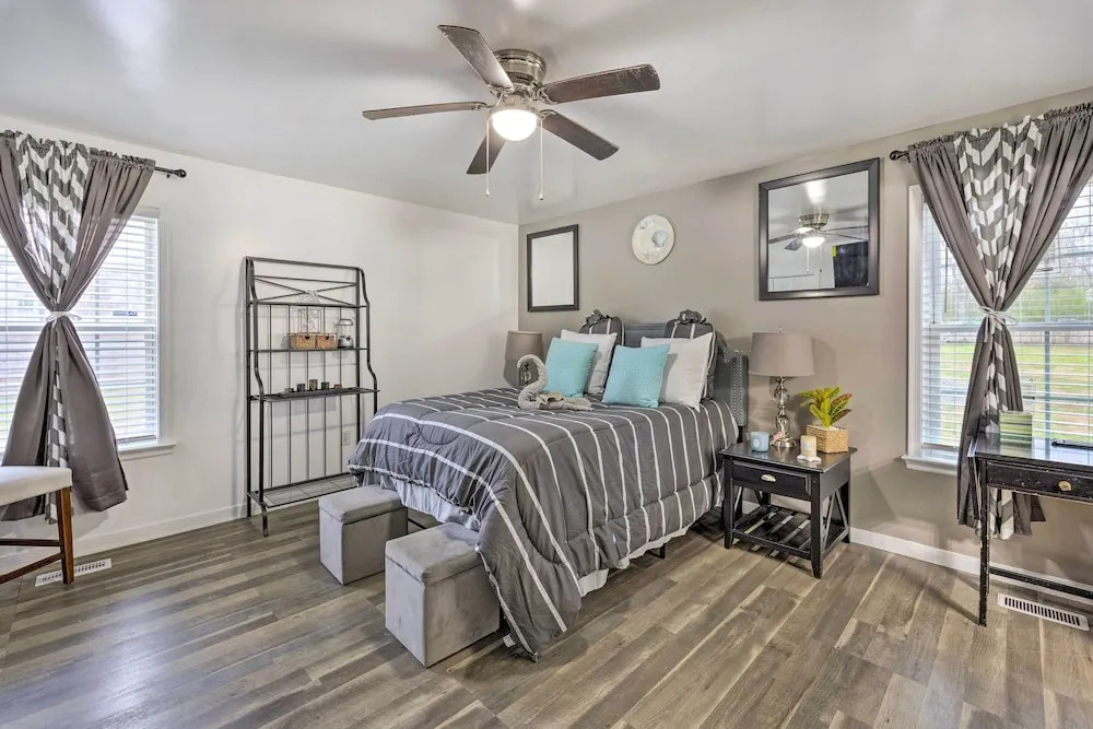 Richmond Home with Pool, 5 Mi to Downtown