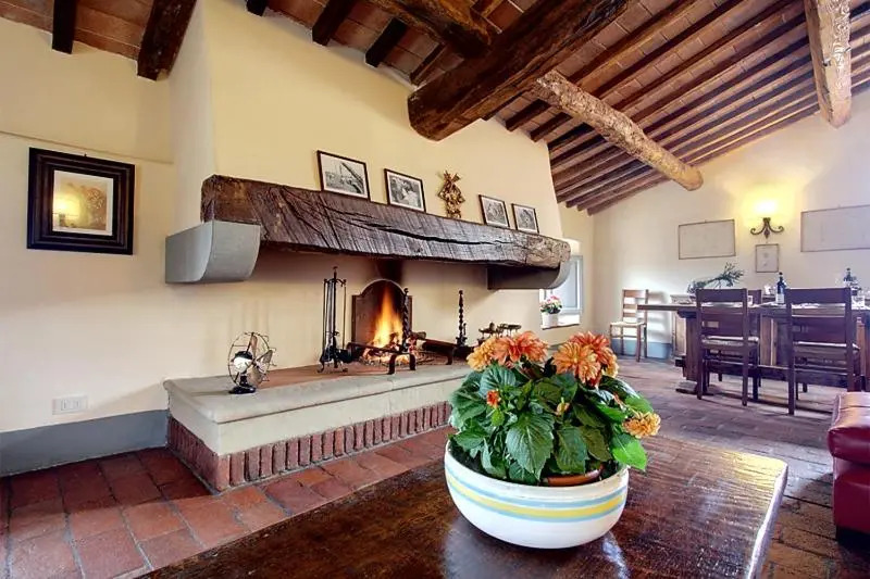 Villa Casaglia 2apartment With Shared Pool