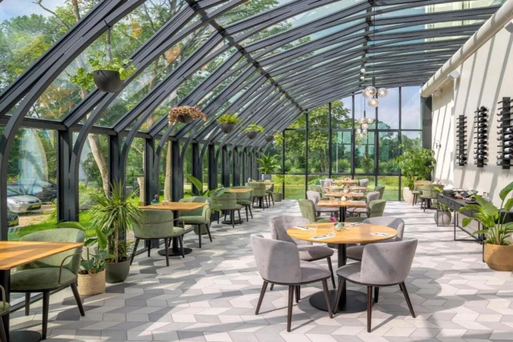Hotel Flora Batava