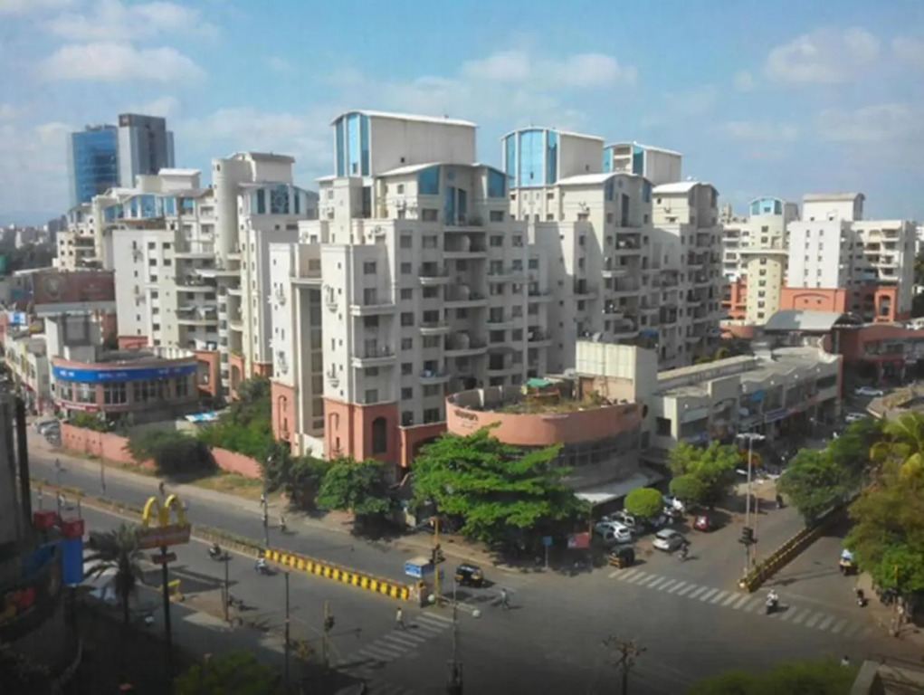 Royal Orchid Central, Pune