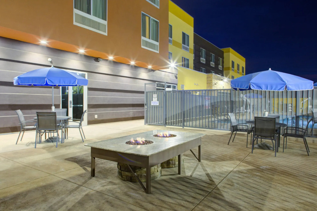 Fairfield Inn & Suites by Marriott Bakersfield North/Airport