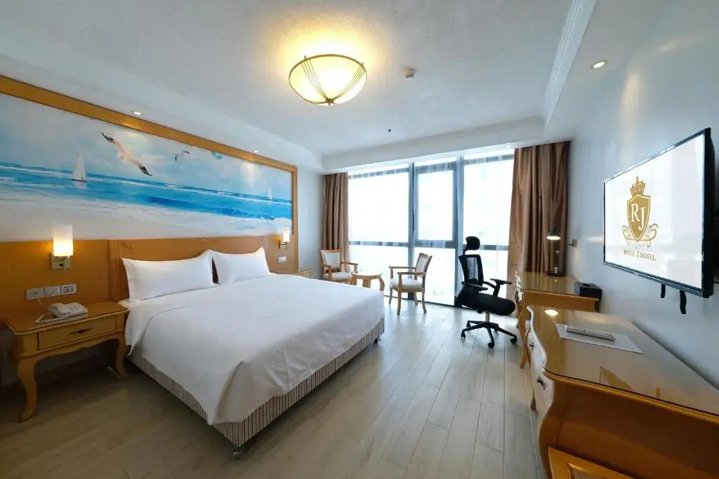 Royal J Hotel