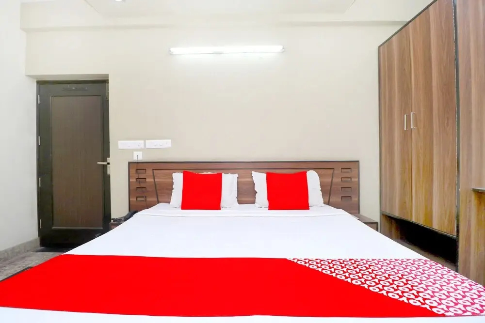 OYO 36004 Hotel Karan Continental