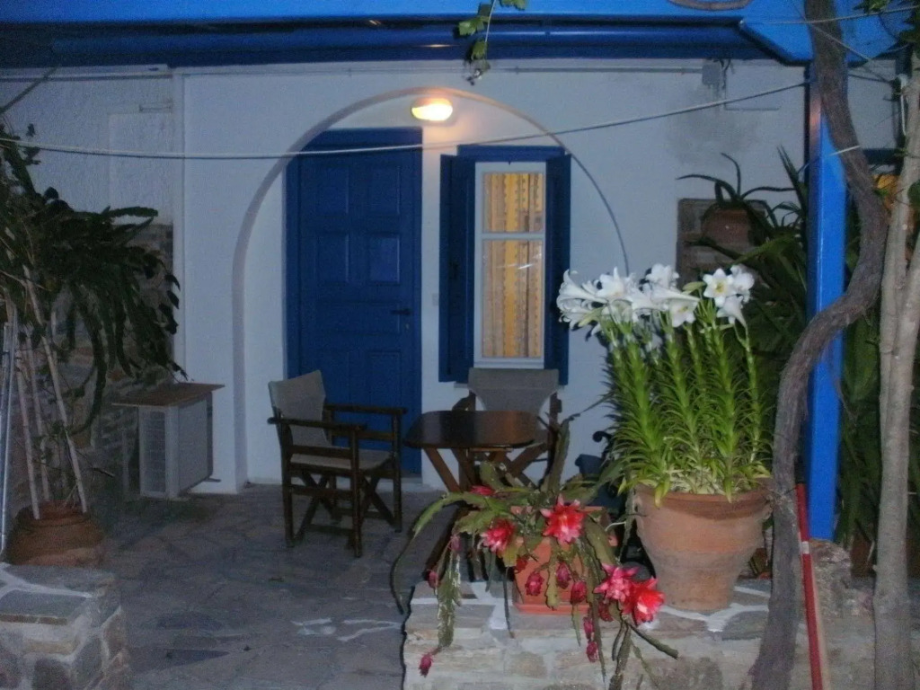 Dinanaxos Studios