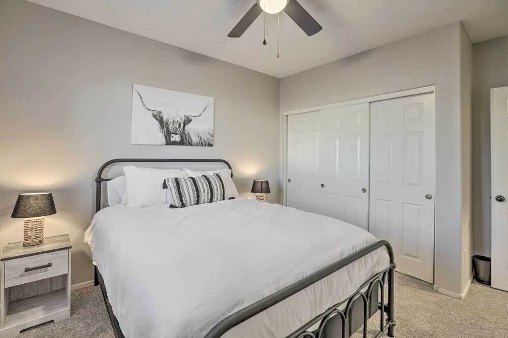 Glendale Escape w/ Pool ~ 1 Mi to Westgate!