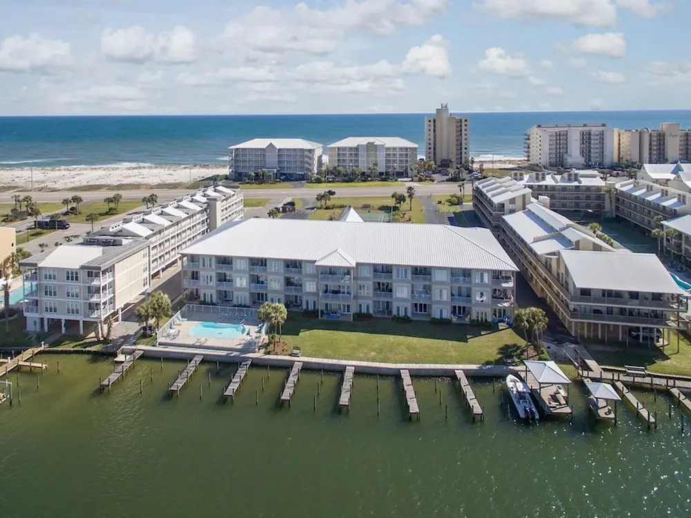 Dolphin Harbor 1B Bay Beach Access Sleeps 10 Three Bedrooms 3 Baths