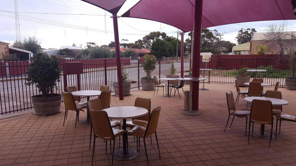 Copper Coast Hotel